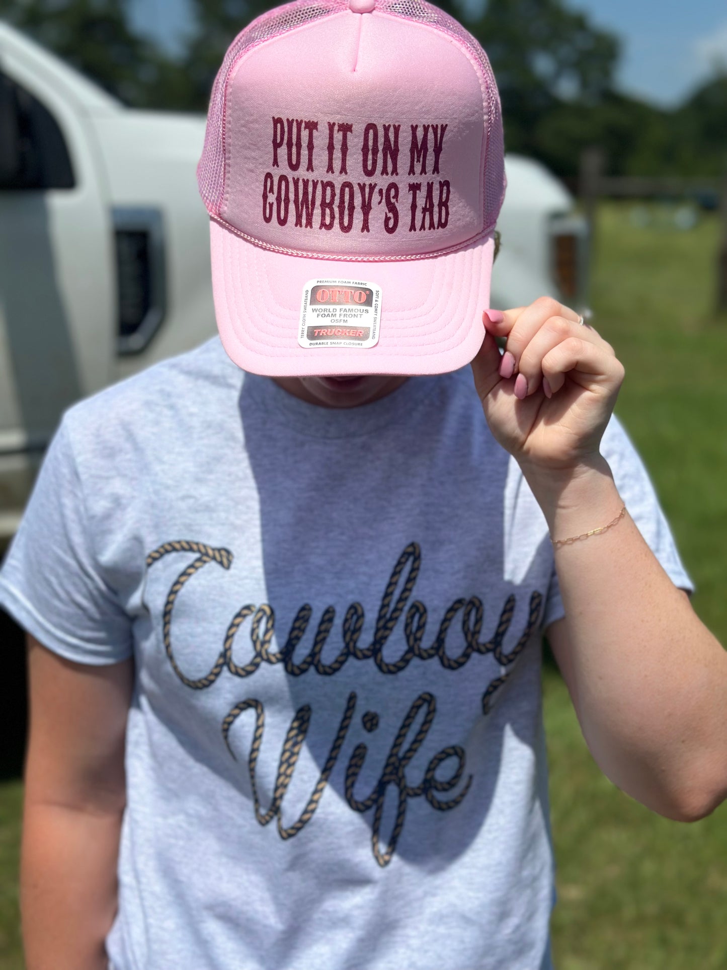 COWBOYS TAB TRUCKER