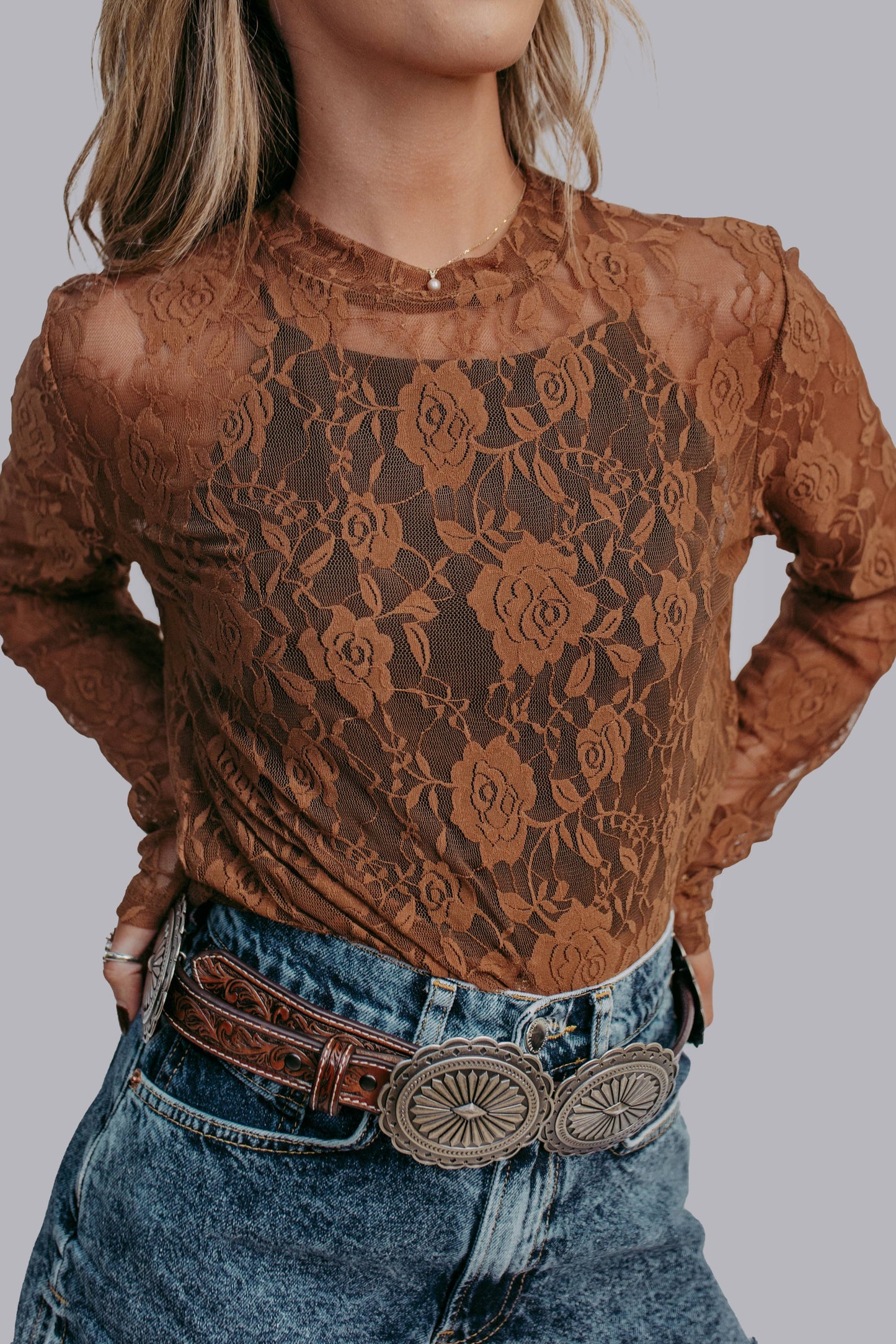MK570 Roses Lace Top