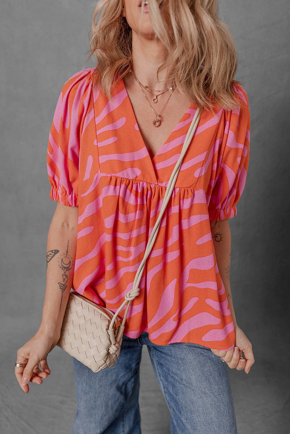 Orange Zebra Stripe Print Ruched Cuff Half Sleeve V Neck Blouse